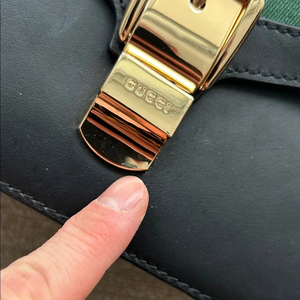 GUCCI Black Calfskin Leather Web Mini Sylvie - Picture 2 of 7
